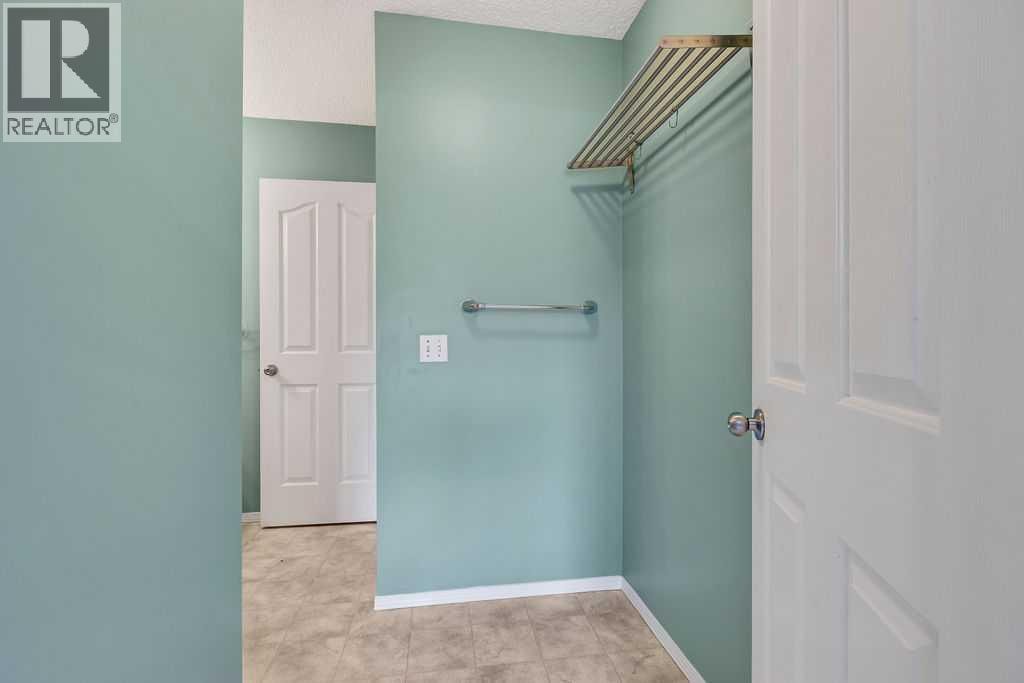 155 Citadel Meadow Gardens NW — photo 19