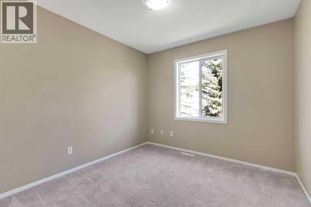 155 Citadel Meadow Gardens NW — photo 21