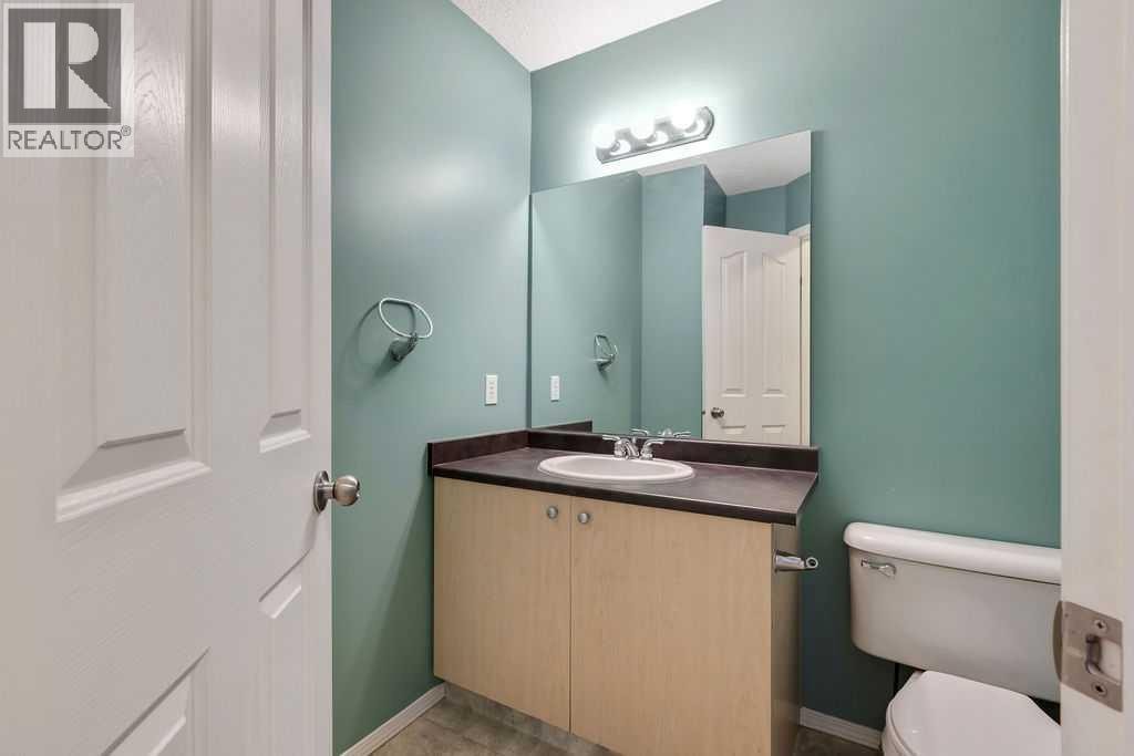 155 Citadel Meadow Gardens NW — photo 8