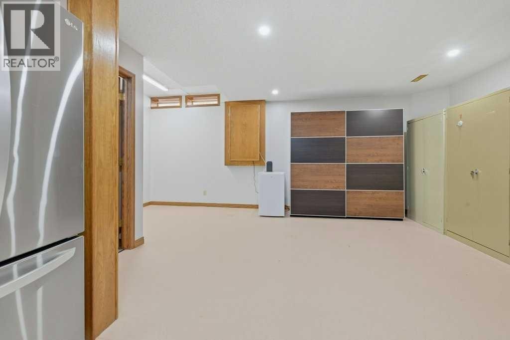 63 Varsity Ridge Terrace NW — photo 33