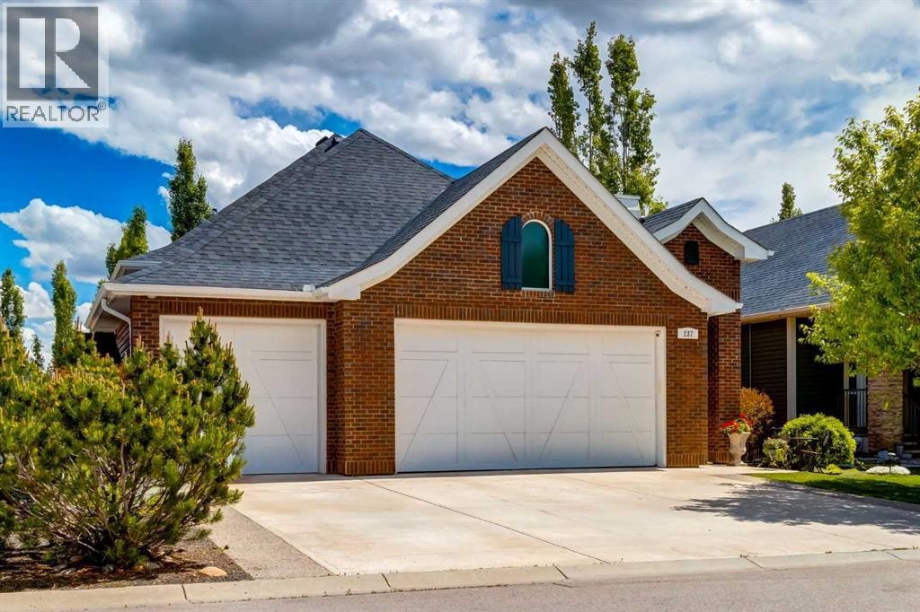 237 Aspenmere Circle — photo 1