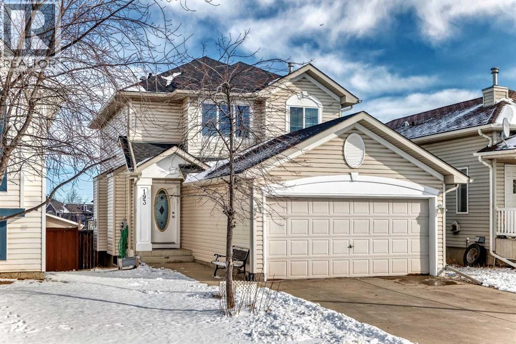 193 Covewood Green NE — photo 1