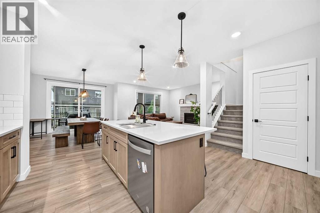 118 Ambleside Heath NW — photo 8