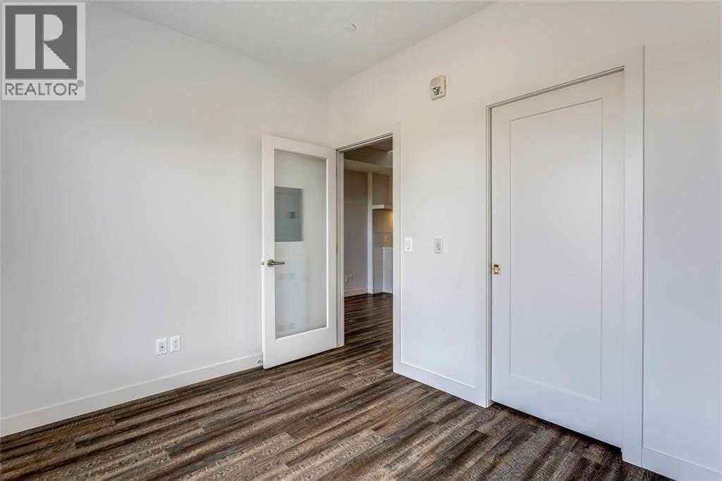 308, 730 5 Street NE — photo 15