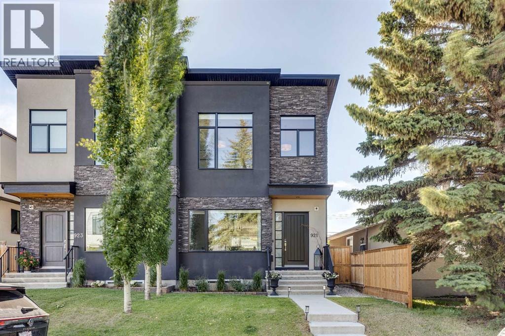 921 42 Street SW — photo 2