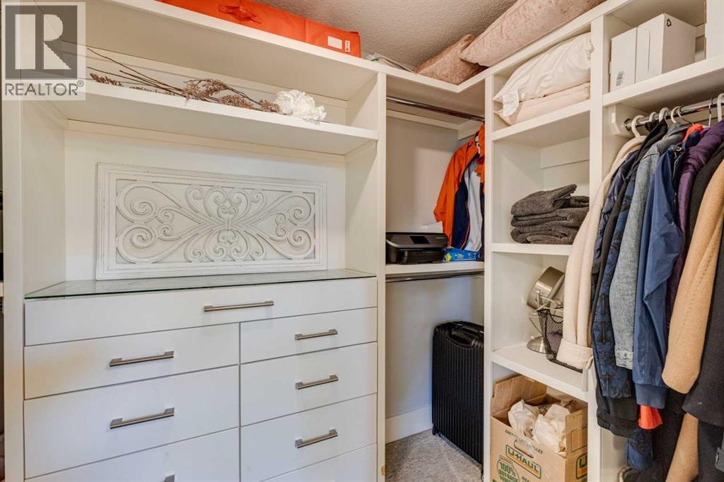 921 42 Street SW — photo 35