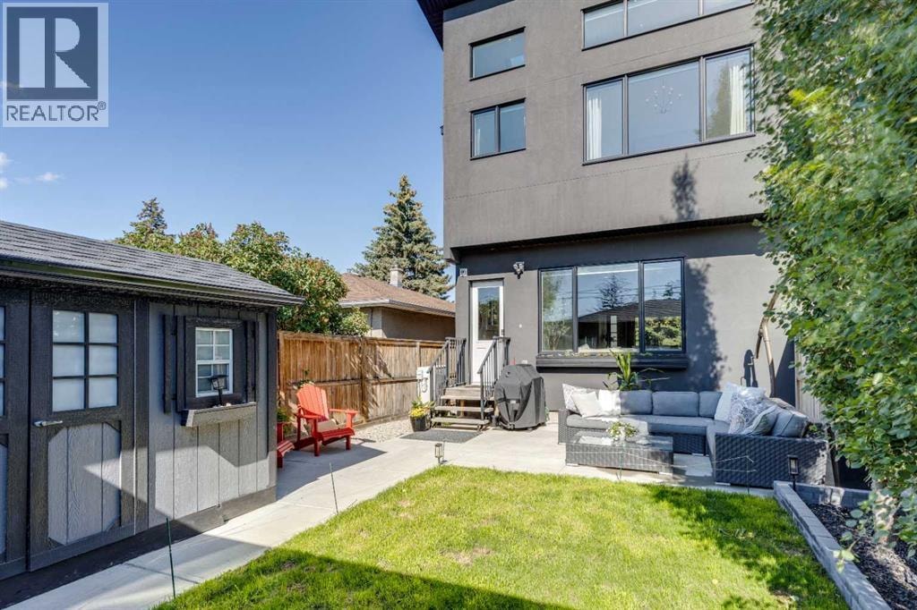 921 42 Street SW — photo 38