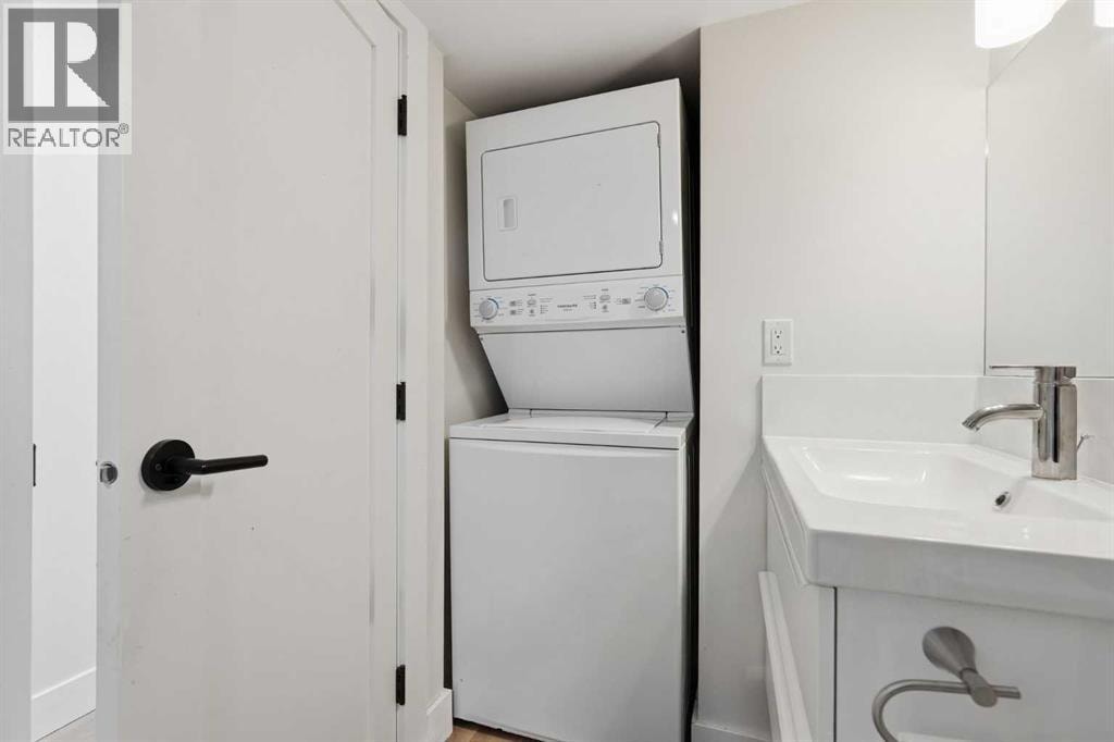 4205 16 Street SW — photo 32