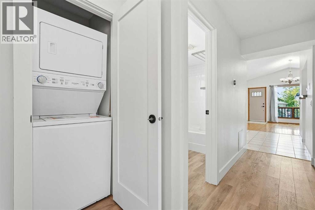 4205 16 Street SW — photo 16
