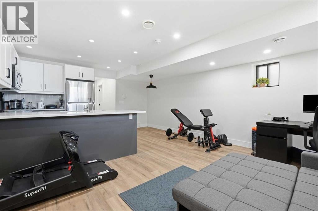 4205 16 Street SW — photo 25