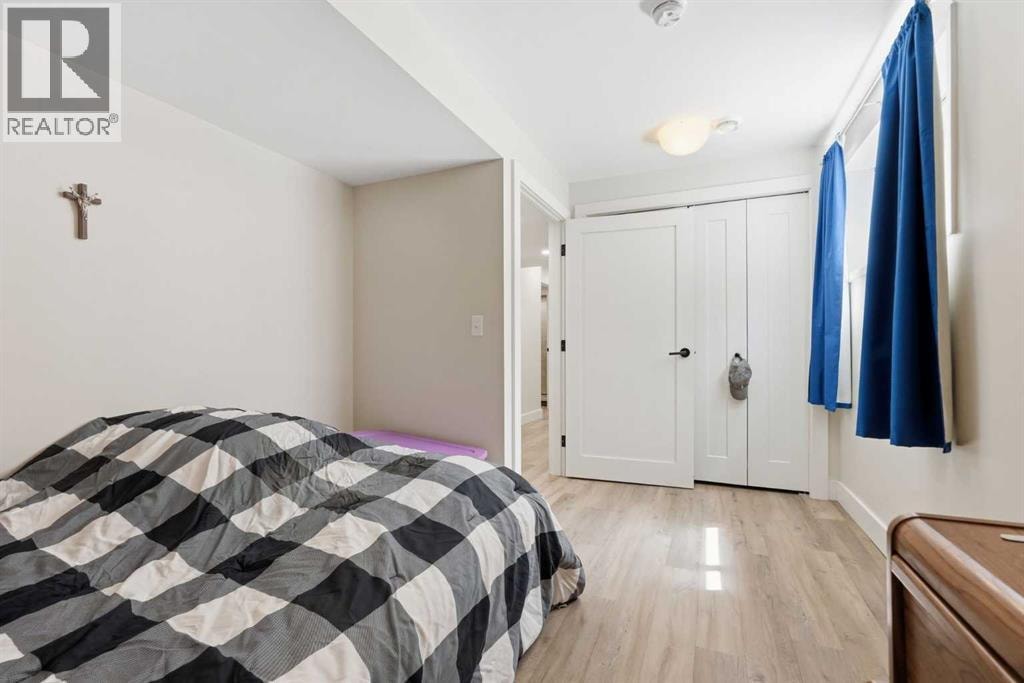 4205 16 Street SW — photo 28