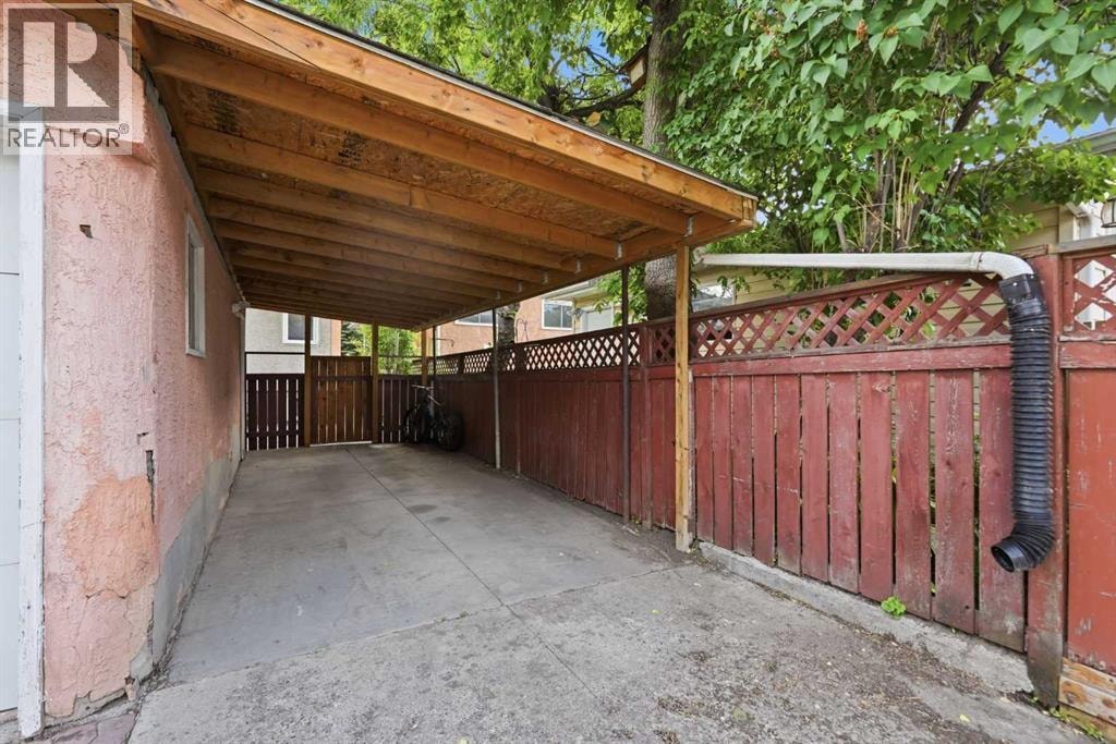 4205 16 Street SW — photo 46