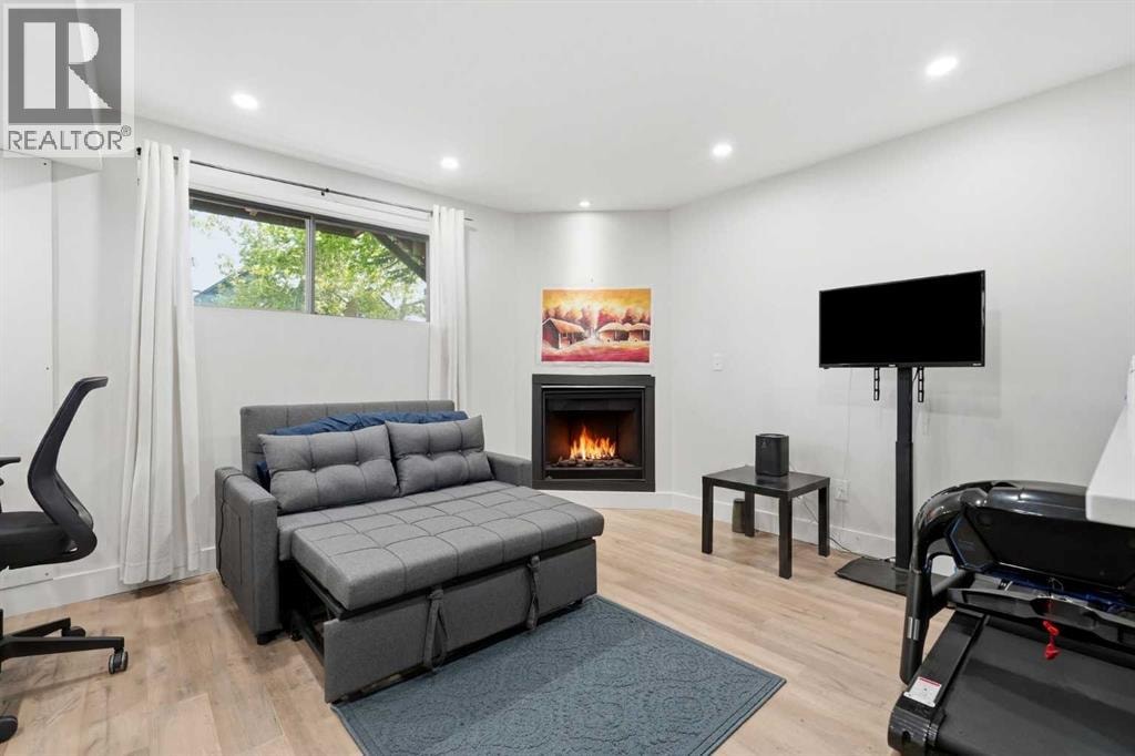 4205 16 Street SW — photo 24