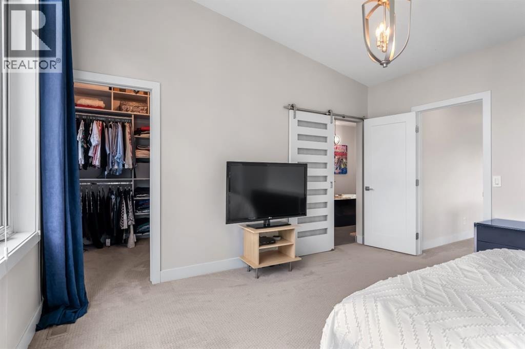 2741 16A Street SE — photo 22