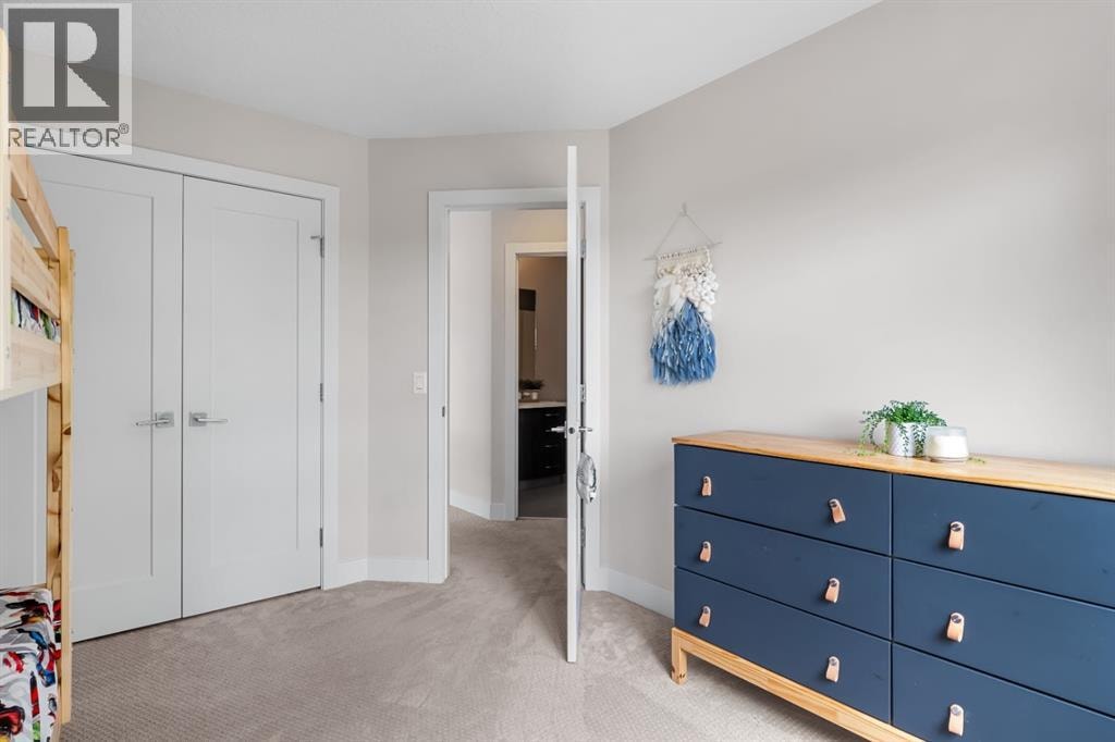 2741 16A Street SE — photo 30
