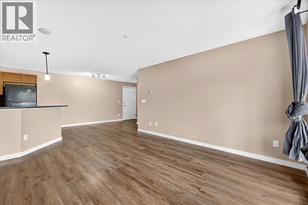 1320, 60 Panatella Street NW — photo 8