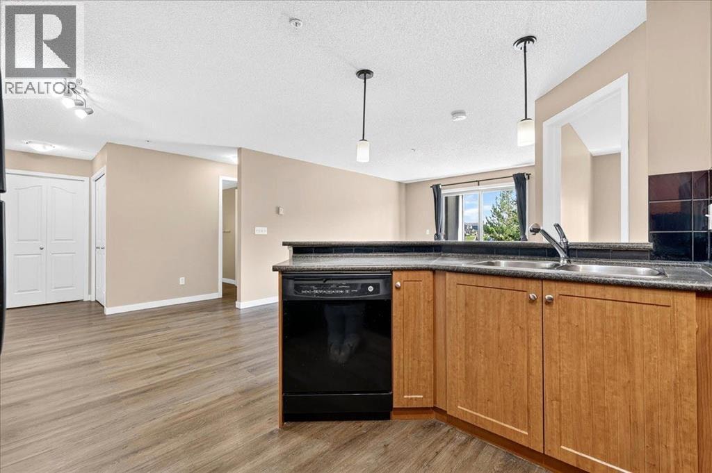 1320, 60 Panatella Street NW — photo 16