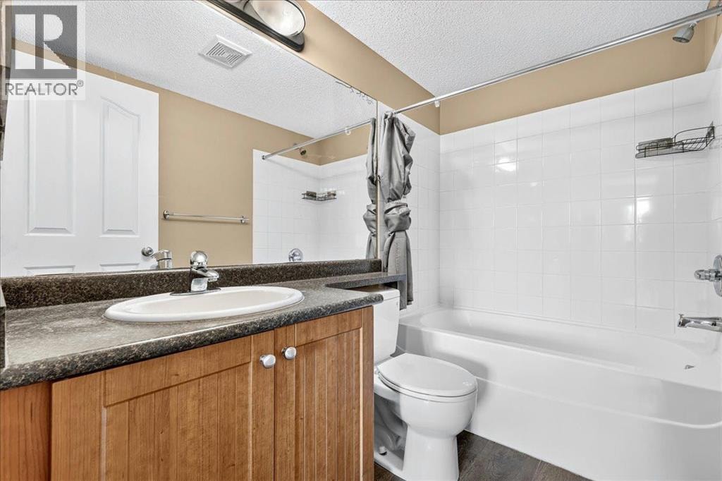1320, 60 Panatella Street NW — photo 21