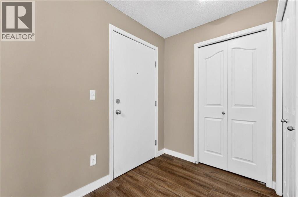 1320, 60 Panatella Street NW — photo 3