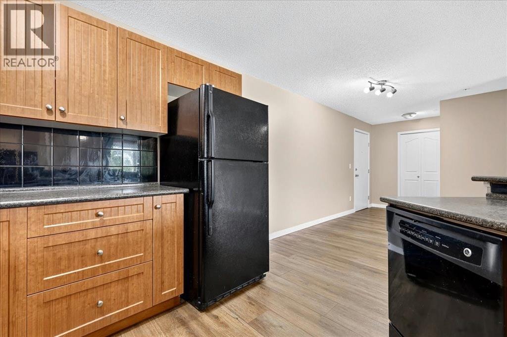 1320, 60 Panatella Street NW — photo 15