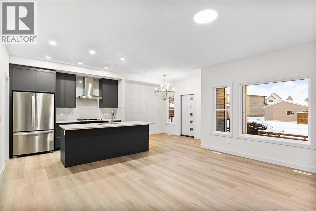 43 Belvedere Point SE — photo 2