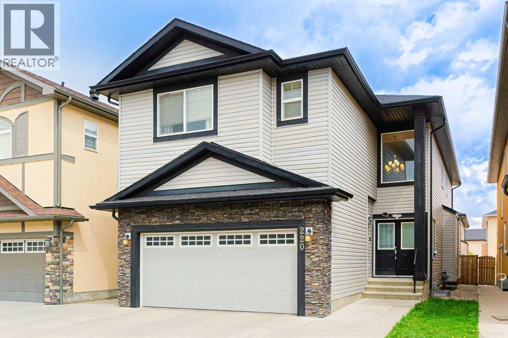 220 Saddlelake Drive NE — photo 2