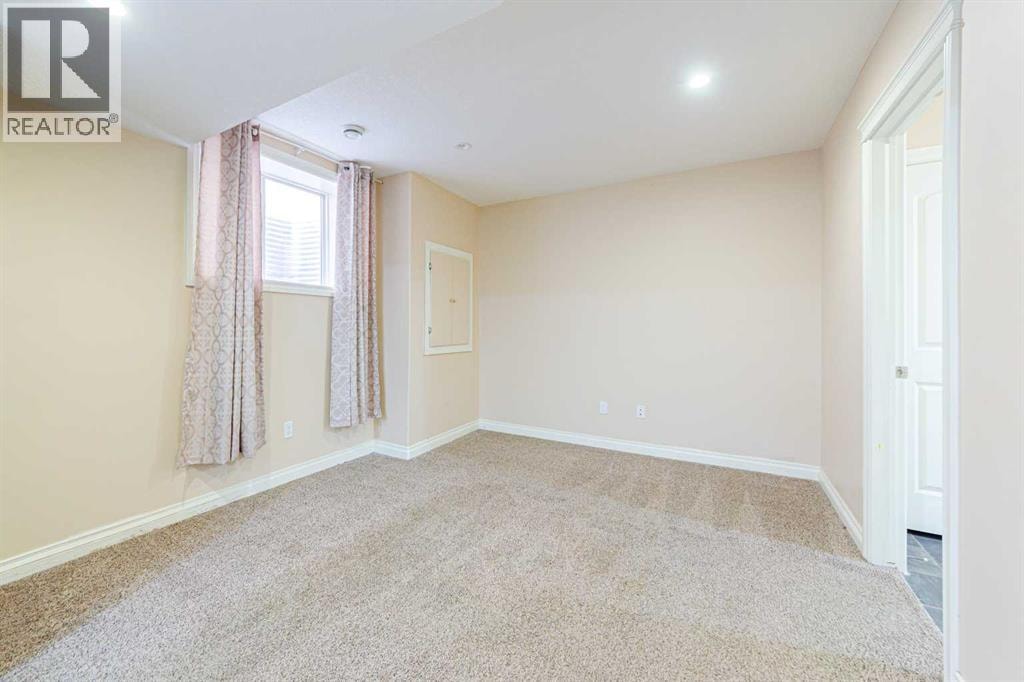 220 Saddlelake Drive NE — photo 29