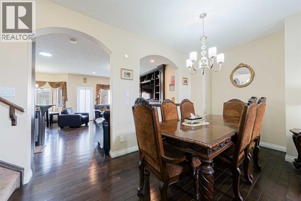 220 Saddlelake Drive NE — photo 6