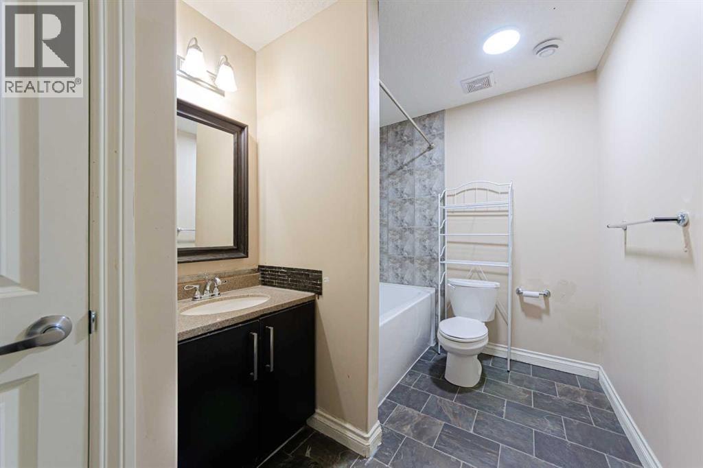 220 Saddlelake Drive NE — photo 32