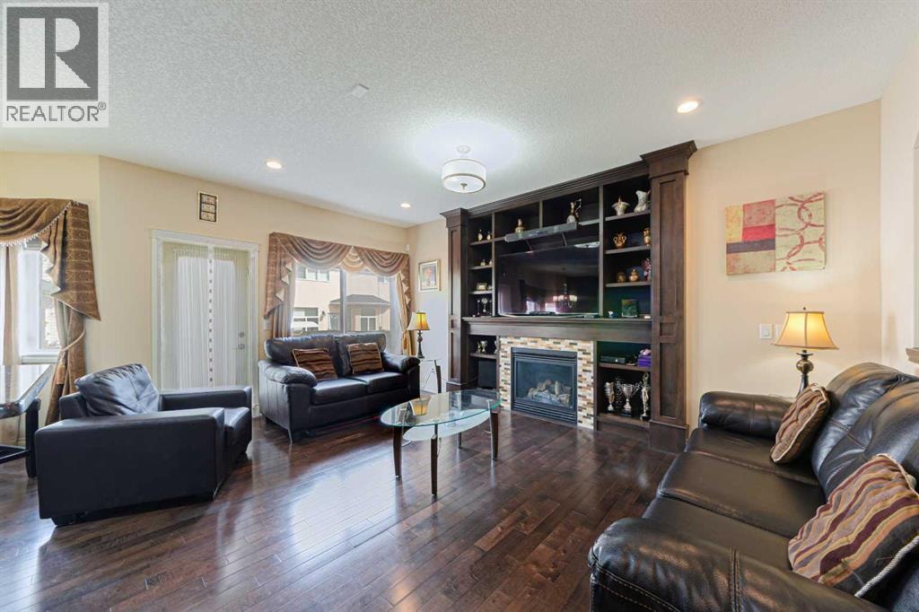 220 Saddlelake Drive NE — photo 7
