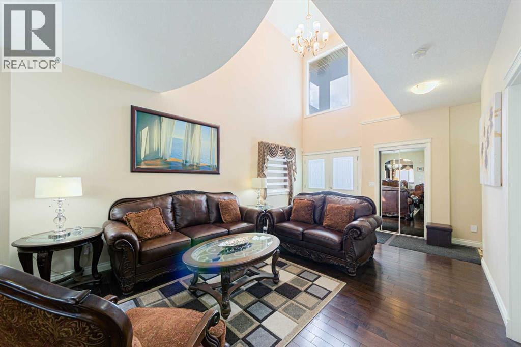 220 Saddlelake Drive NE — photo 3