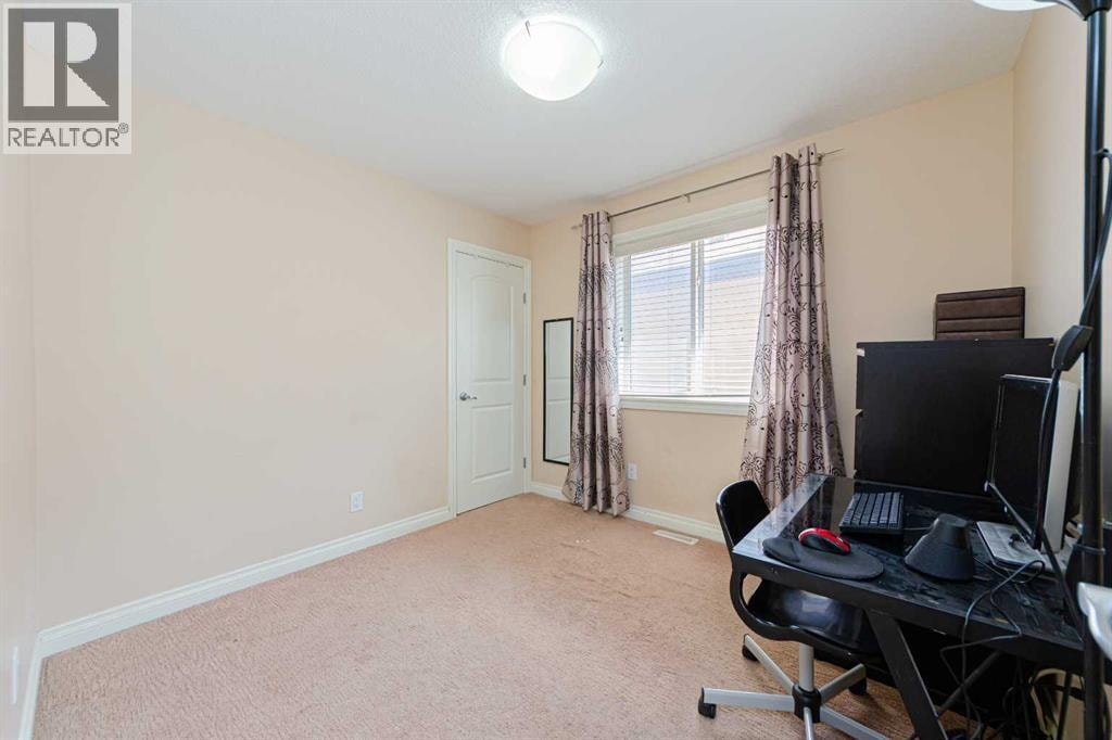220 Saddlelake Drive NE — photo 25