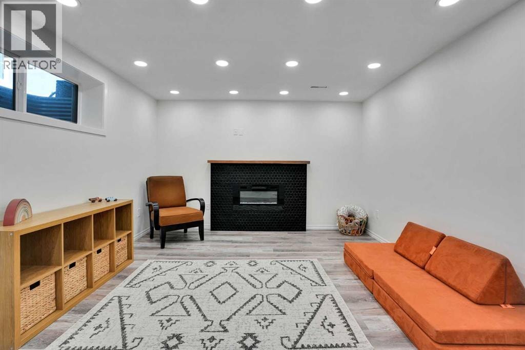 209 Copperpond Parade SE — photo 29