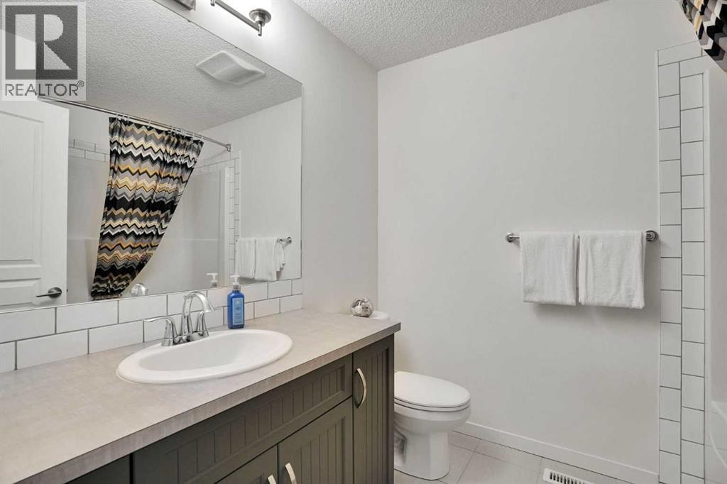 209 Copperpond Parade SE — photo 27