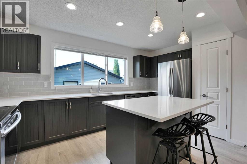 209 Copperpond Parade SE — photo 10