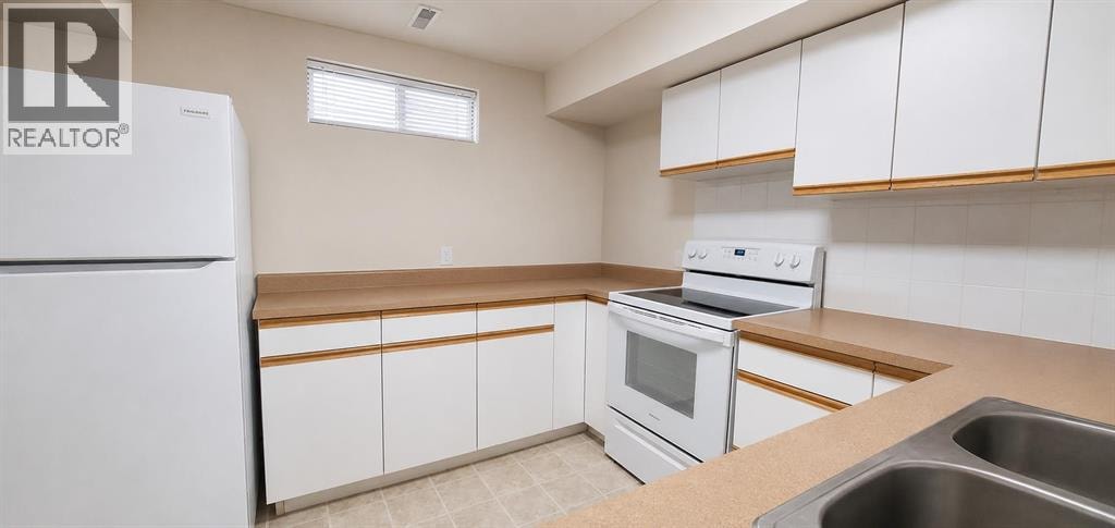 1001 McKinnon Drive NE — photo 14