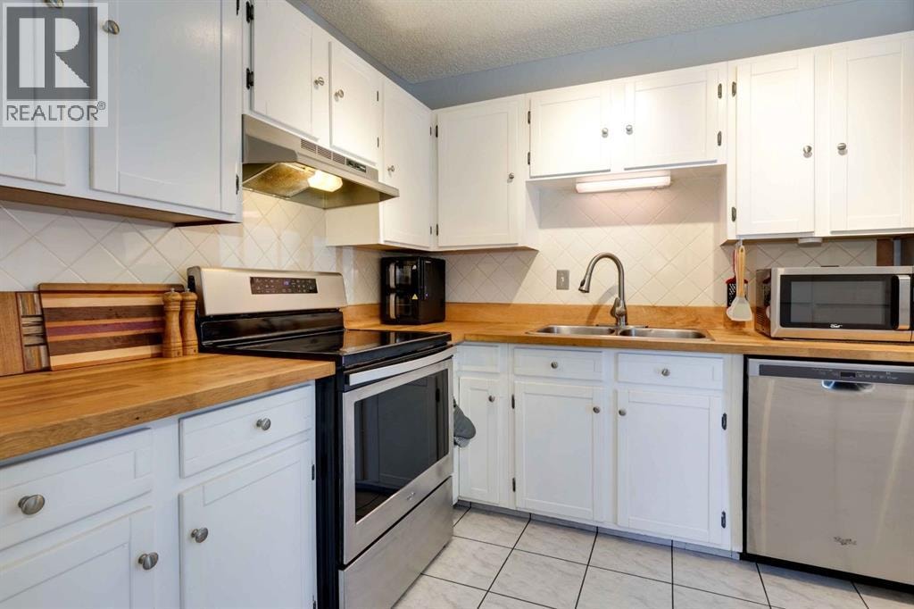 136 Abalone Place NE — photo 9