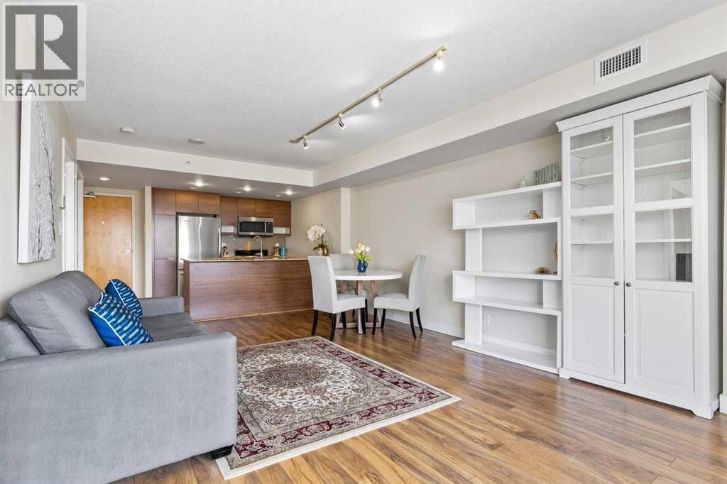 805, 1110 11 Street SW — photo 11