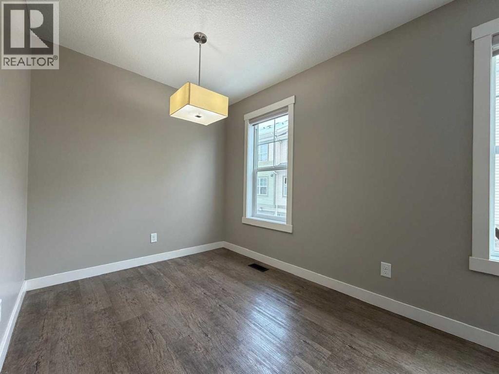 947 Mckenzie Towne Manor SE — photo 8