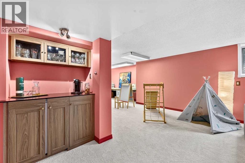 4911 43 Street SW — photo 31