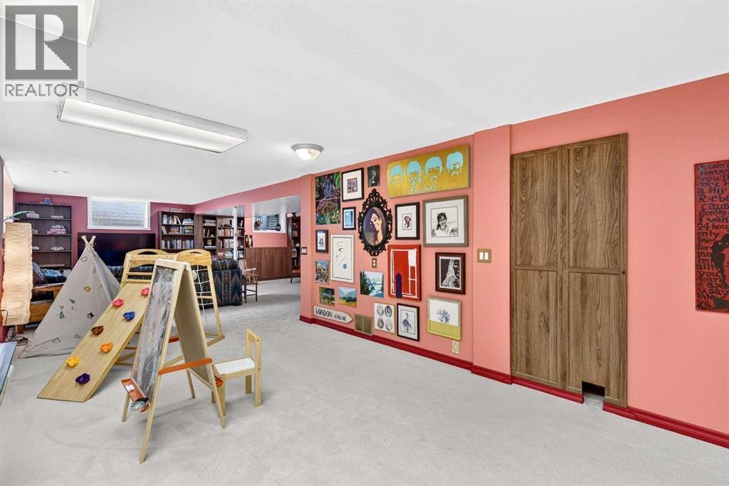 4911 43 Street SW — photo 34