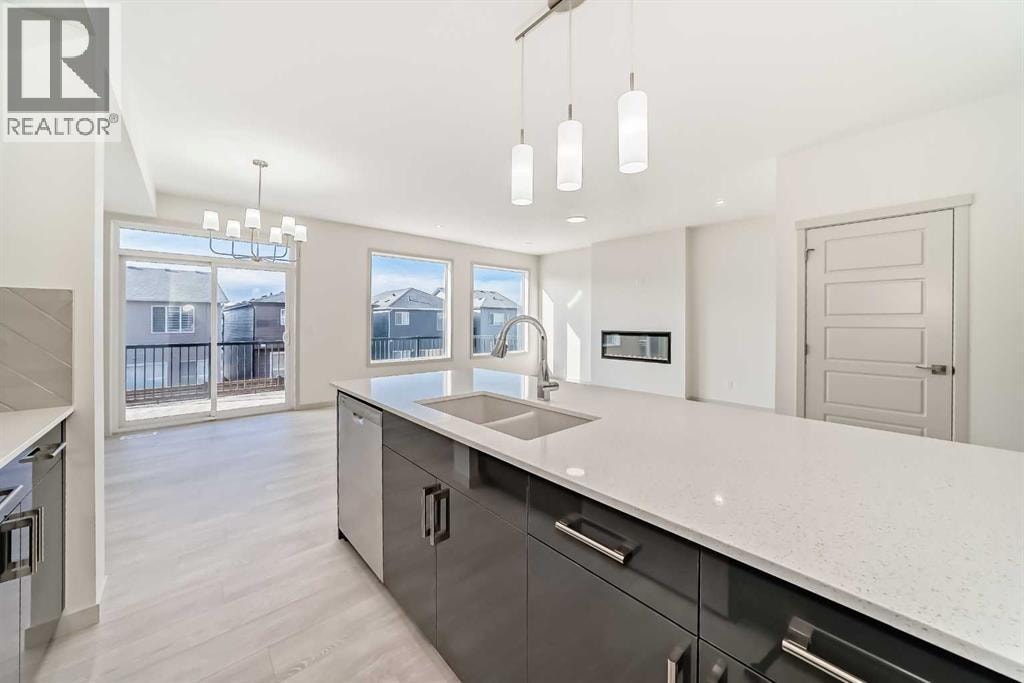 31 Lucas Passage NW — photo 5
