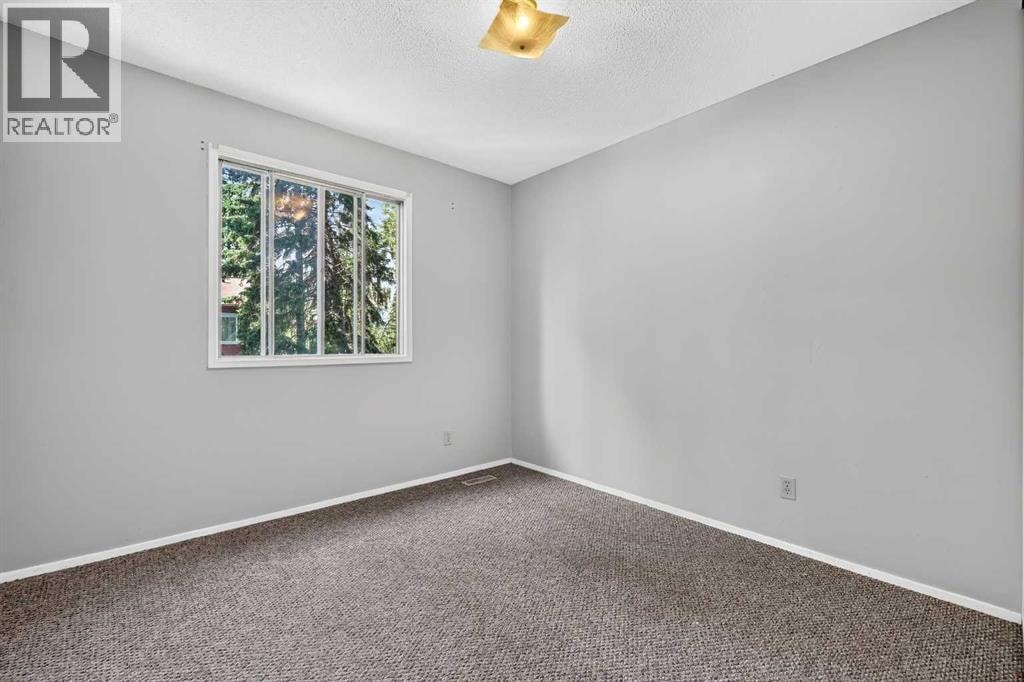 74, 210 86 Avenue SE — photo 27