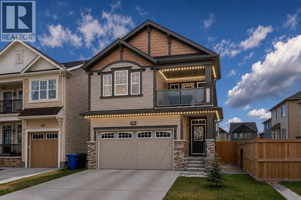 304 Windrow Crescent SW