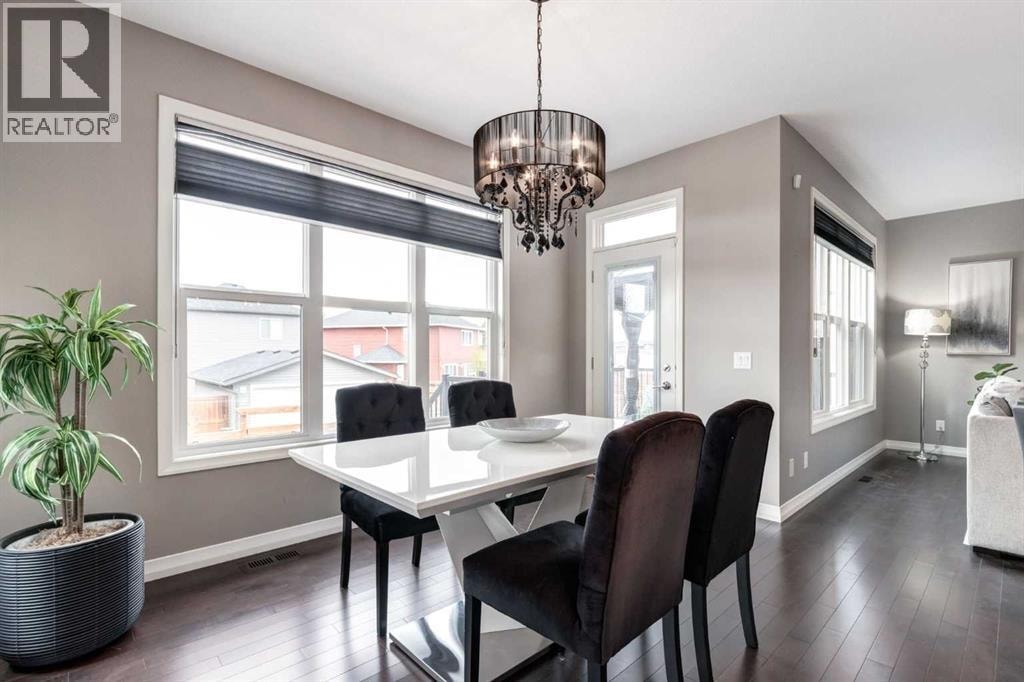 33 Evansglen Drive NW — photo 12
