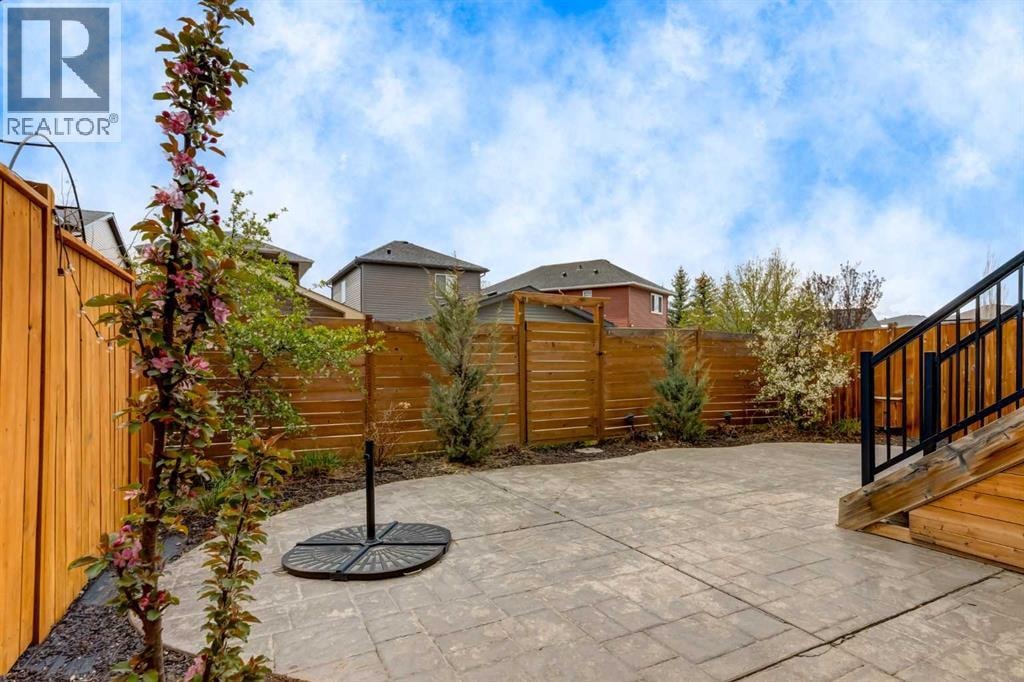33 Evansglen Drive NW — photo 44