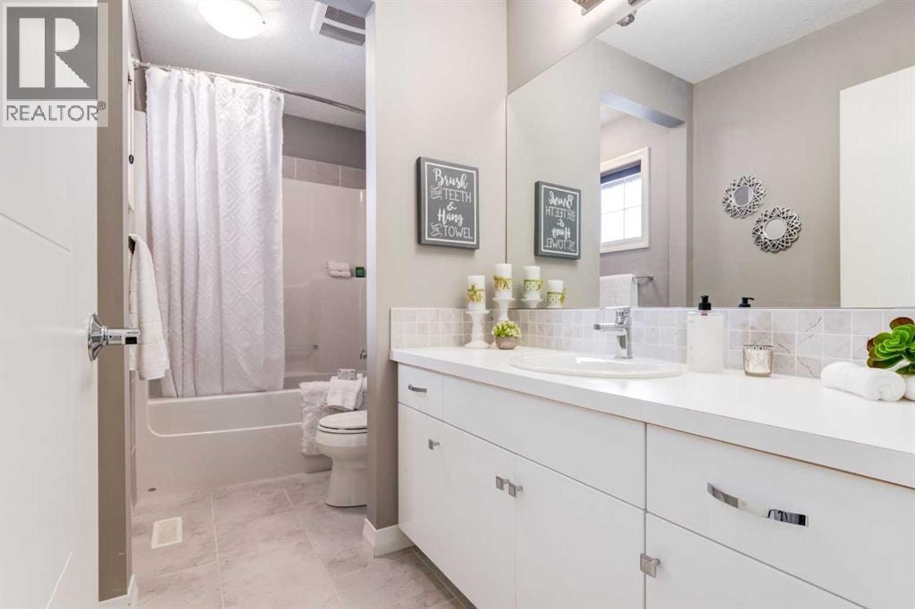 33 Evansglen Drive NW — photo 32