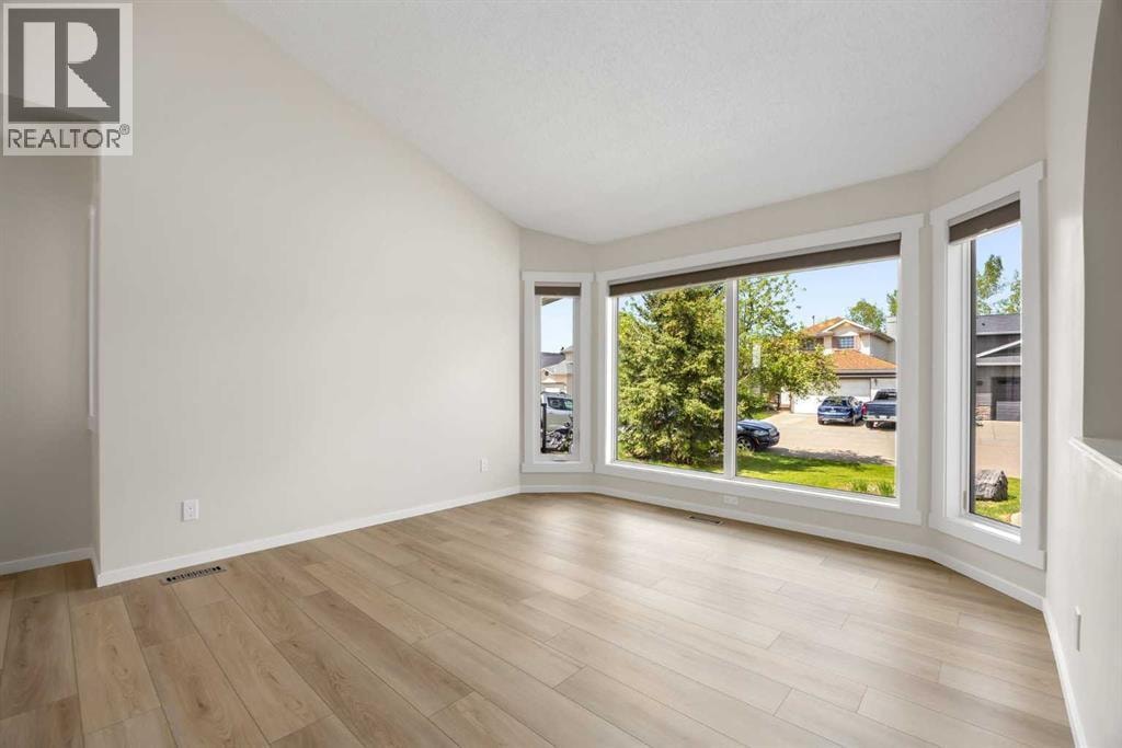53 Riverview Close — photo 10