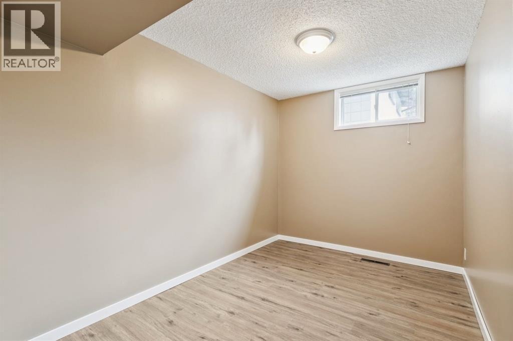 2144 Chilcotin Road NW — photo 31