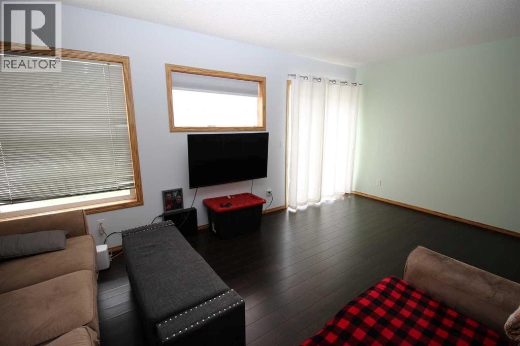 215 Millview Green SW — photo 9